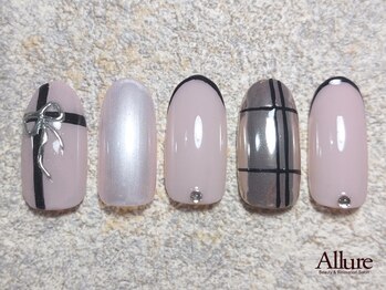 アリュール(Allure)/定額¥7,000+tax