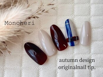 モンシェリ(Moncheri)/チェック柄ネイル