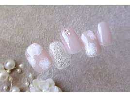 6000円　透け感　大人ネイル