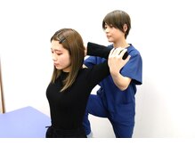 ふなこし鍼灸接骨院/ラストに座った姿勢でストレッチ