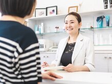 鍼プラス 美肌屋 スズカサロン(鍼plus Suzuka salon)の雰囲気（お客様一人ひとりに合わせたご提案をいたします。まずはご相談を）