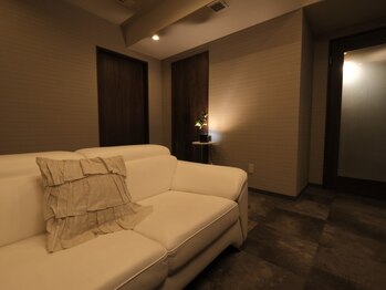 オレアスパ(OLEA SPA)の写真/《梅田希少！夜間営業》【21時半～早朝】アロマリンパマッサージ/もみほぐし/ヘッドマッサージ/足裏リフレ
