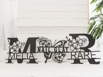 エムアンドアール アイ アンド ブロウ ジーネイル(M&R eye&brow G nail)/店舗看板