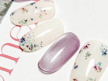 リリー(Lilly)/フラワーネイル