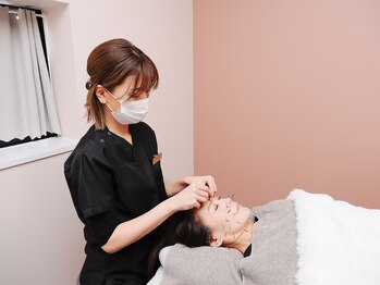 ハリサク/施術風景