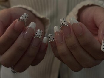 アイネイルズ 渋谷店(I nails)/【Karin.m】ドットフレンチ