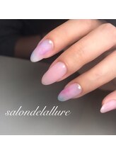 サロンドラリュール(Salon de L'Allure)/