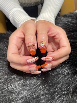 ジョリ チュン(JOLIE TRUONG)/