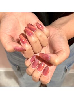 パダアット ヴァラネイル 天神南店(PADA at VALLANAIL)/マグネットネイル/ワンカラー