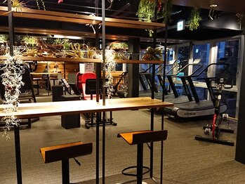 パーソナルジム 代官山 恵比寿 渋谷の写真/【理想のボディを目指しながら、心も体も癒される贅沢な時間】翌日に疲れを残さないケアで、続けやすい◎