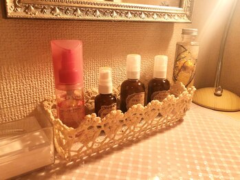 ハナ モリオカ(Hana Morioka)/手作りアロマ基礎化粧品