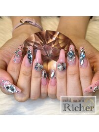 キラキラゴージャスネイル