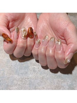 アティックネイルアトリエ(attic nail atelier)/アシメネイル★