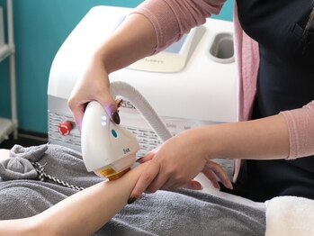 カーラ(cara)の写真/【キッズ脱毛/学割脱毛/メンズ脱毛】当店はキッズ脱毛も可能◎小学生高学年~お得に脱毛ができちゃいます♪