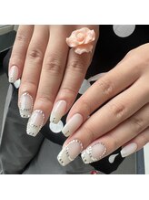 サララ(SALALA)/デザインネイル♪