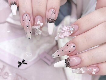 フレンチガーリーネイル