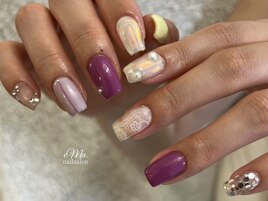 個性派ニュアンスネイル