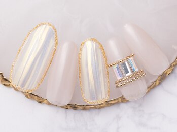 モンスリール 麻布十番(Mon Sourire)/ホワイトミラー&クリスタル