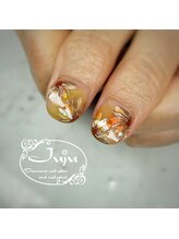 ジュジュ(Juju)/ひまわりネイル
