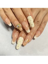 LUEL GROW/キルティングネイル