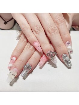 クイーンズビューティーサロン 新宿本店(Queen's beauty salon)/チップアートやり放題&つけ放題