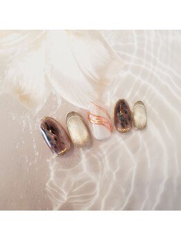 リノ(Lino)/秋ネイルデザイン