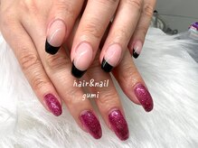 グミ(gumi)/ちぐはぐネイル