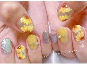 ハニーバニー(HoneyBunny)/華やかなひまわりネイル