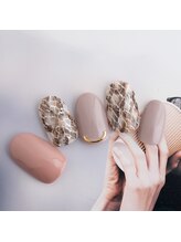 ラ カゼッタ(La casetta)/くすみカラーパイソンネイル