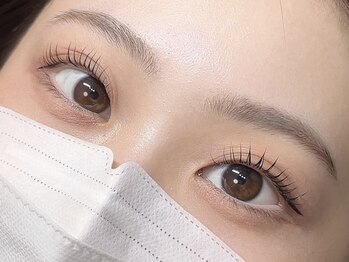 フィアラ 四条烏丸店(Fiara)/パリジェンヌ