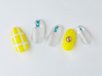 ティアリーネイル コレットマーレ店(Tiary Nail)/ひまわりネイル