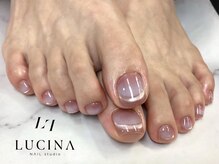 ネイルスタジオ ルキナ(LUCINA)/H-597フットマグフレンチグラデ