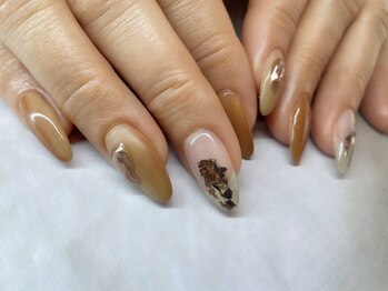 エヌ(N)/美爪フォルムもお任せください