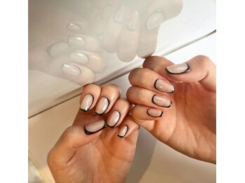 ハーティーネイル 自由が丘南口店(heartynail)/ブラック変形フレンチ
