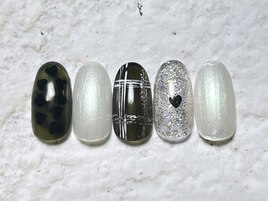 黒ハート×チェックネイル