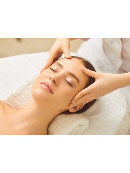 ホウレイ線・たるみ改善！予防ケア