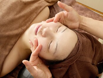 サロン ド アテイン(salon de attain)/オーダーメイドフェイシャル