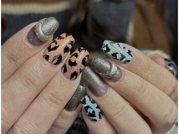 ロナネイル(RONA NAILS)/
