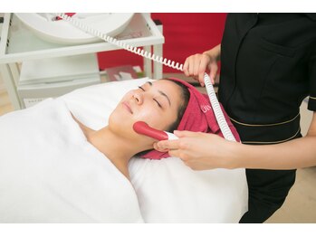 パーフェクトフェイスビューティー 梅田店(PERFECT FACE BEAUTY)/すっきりとしたフェイスラインへ