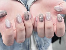 ローランリム(LORAN Lim)/星×チェックネイル