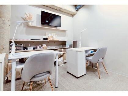 ネウィ ネイル 銀座(newi nail)の写真