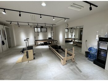 ルルト 武蔵小杉店/《広いスタジオでピラティス》