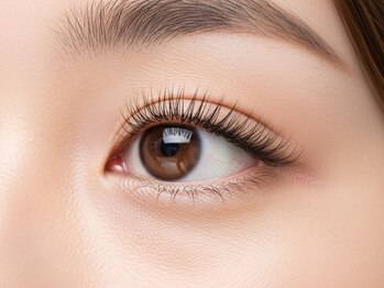 アイラッシュスペシャリティサロンビー 大阪京橋店(Eyelash speciality salon Be.)の写真/遂に関西に上陸!リピート殺到感動の毛質★超軽量75%以上軽減!!モチ◎極柔ス-パ-フラットラッシュ/LED取扱店