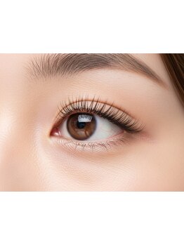 ナチュラル上品な目元にしたい