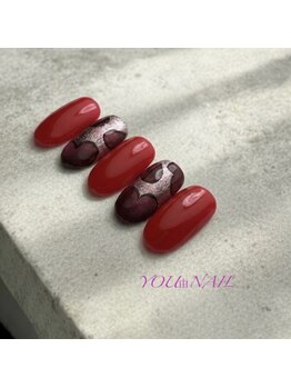 奥行きマグネット×赤ネイル