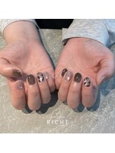 リッシュ(RICHE)/アニマル柄×微粒子マグネット！