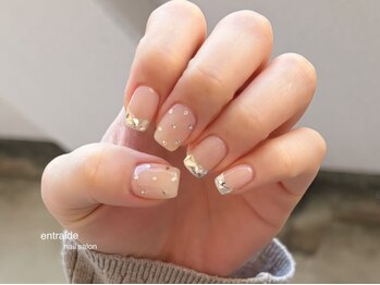 ちゅるんキラキラフレンチネイル