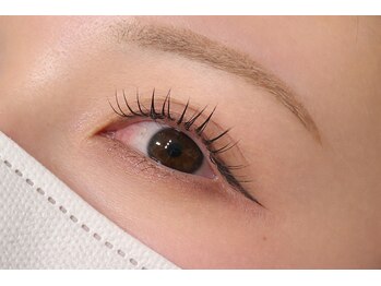 グラシア 刈谷店(GRACIA)の写真/理想の目元は&healthy(アンドヘルシー)で叶える◎まつ毛エクステ＆まつ毛パーマで大人可愛いを演出！