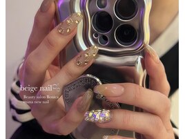 ストーン囲みネイル