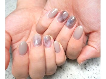 クイーンズビューティーサロン 歌舞伎町店(Queen's beauty salon)/ケア込みニュアンスネイル